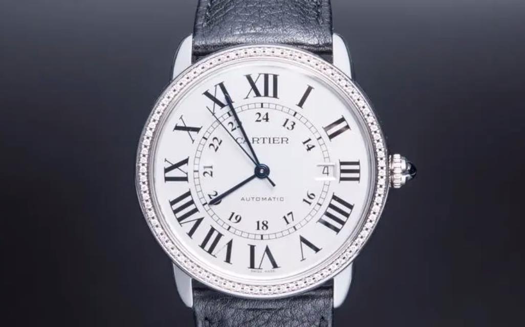 卡地亞手表內(nèi)有水霧怎么辦（手表進水自救指南）