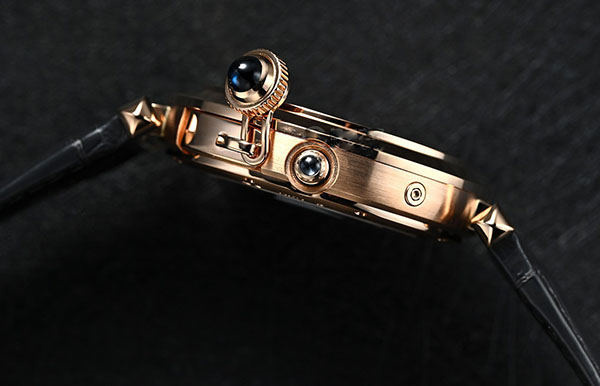 卡地亞手表進(jìn)灰了解決方法是什么（圖）