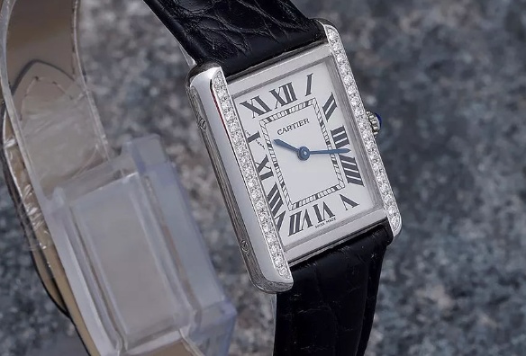 揭秘卡地亞腕表偷停現(xiàn)象：高效解決技巧指南（圖）