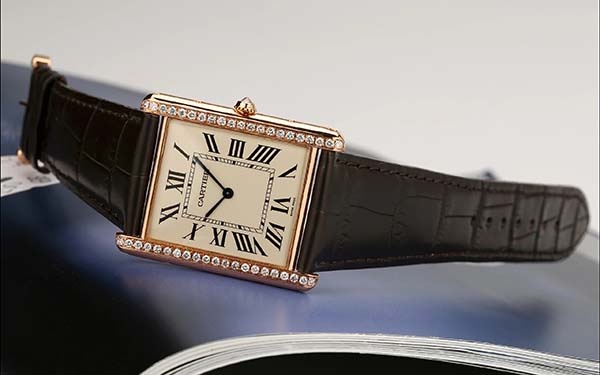 卡地亞停走處理技巧推薦（手表保養(yǎng)的實用方法）（圖）
